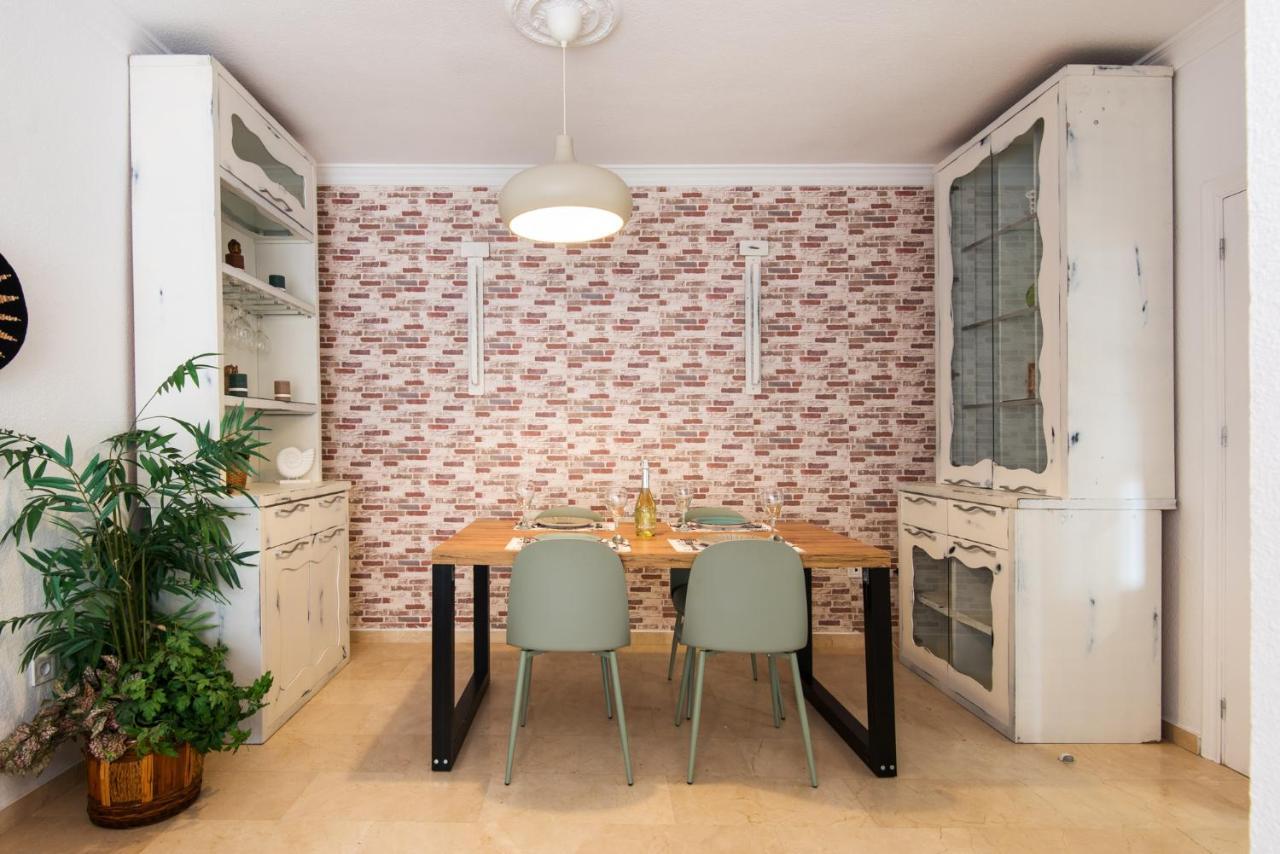 The 2Nd Corner: Central Apartment Ideal For Groups Malaga Exterior photo