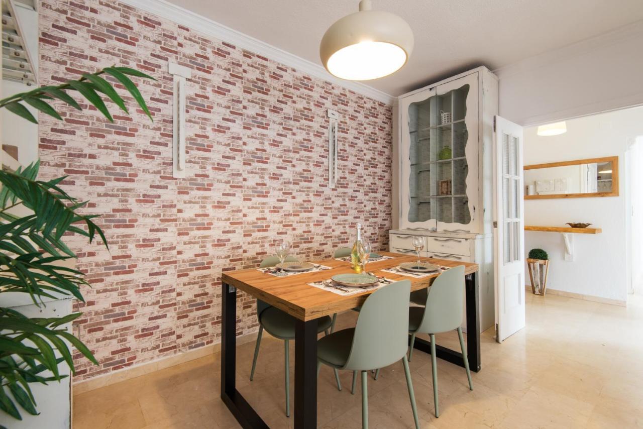 The 2Nd Corner: Central Apartment Ideal For Groups Malaga Exterior photo